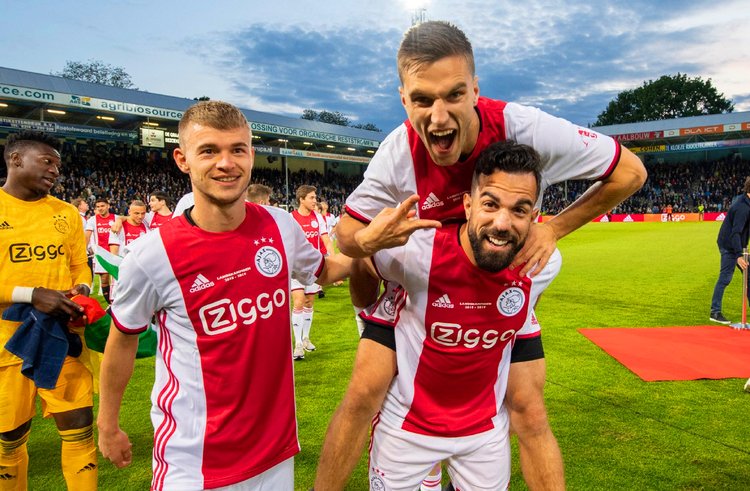 战是他职业 战是他职业