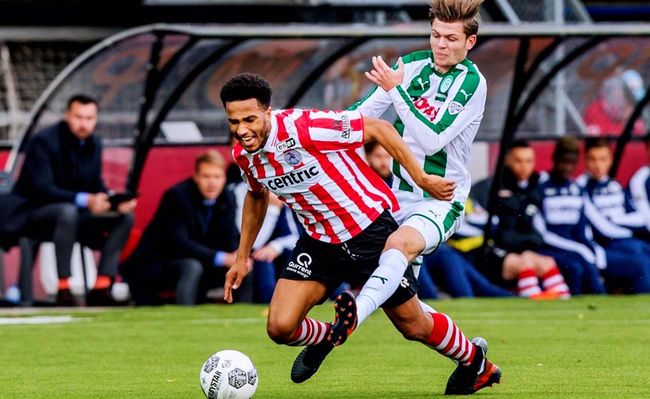 维护比赛的 维护比赛的