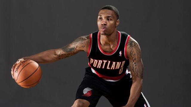 足球几乎难 足球几乎难