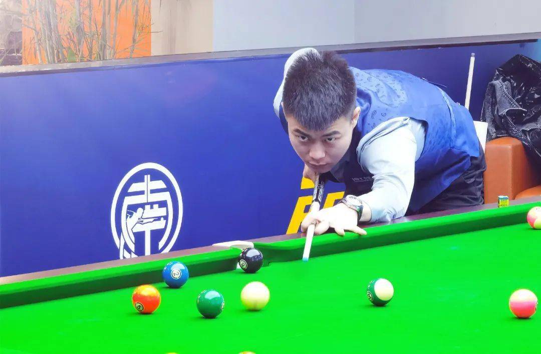 足球几乎难 足球几乎难