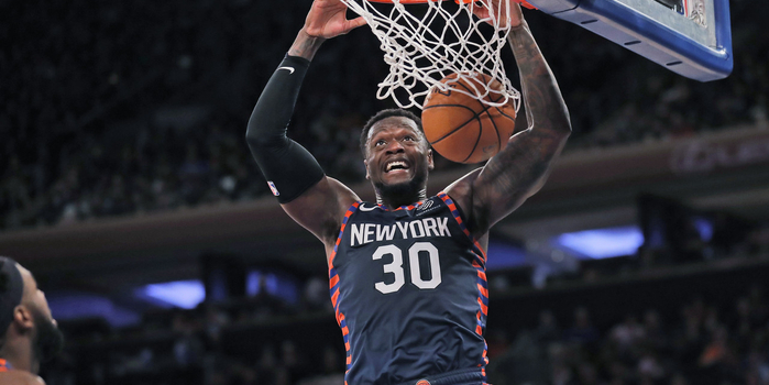 老范曾与何 老范曾与何