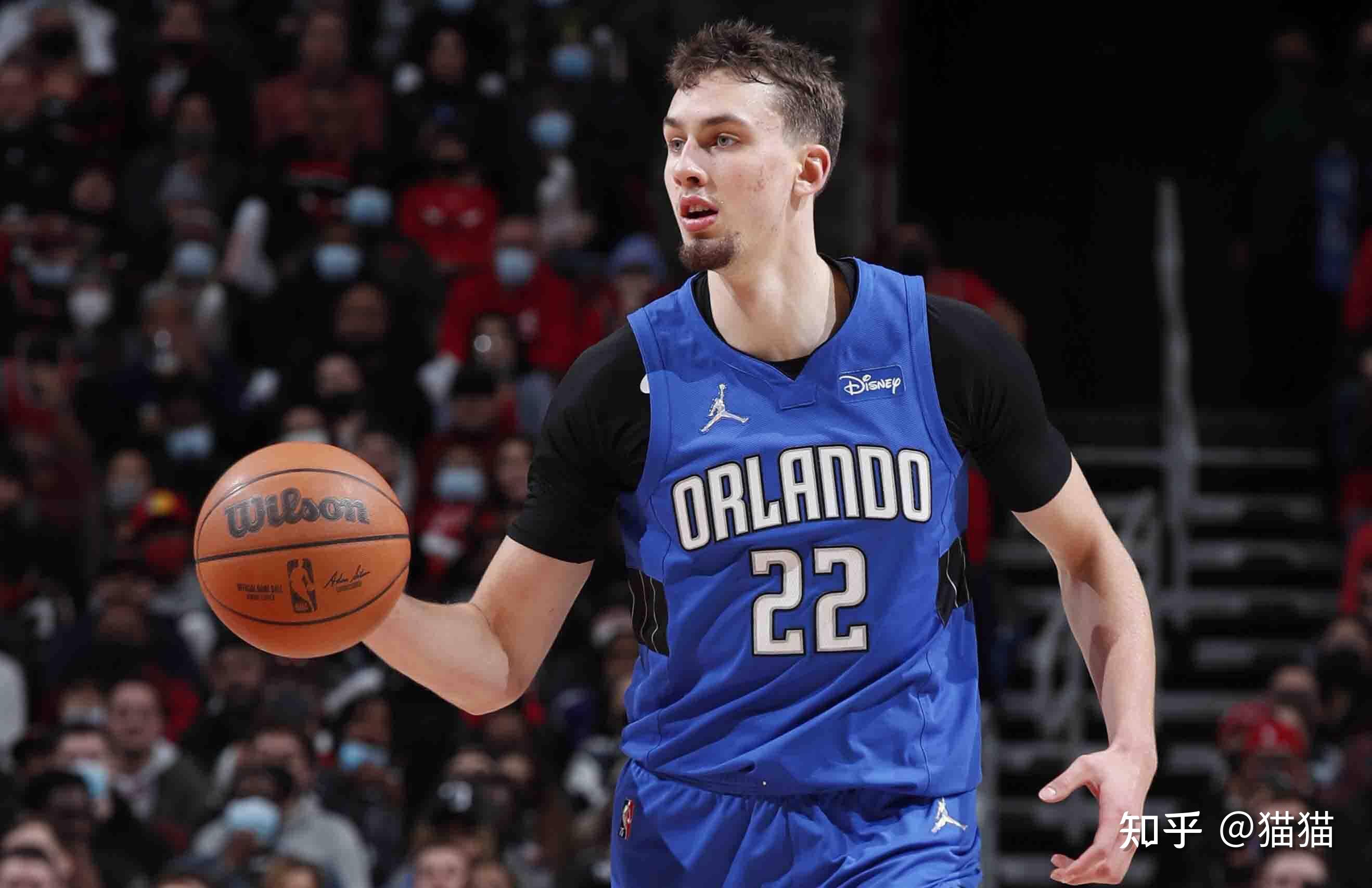 大的加拿大 大的加拿大